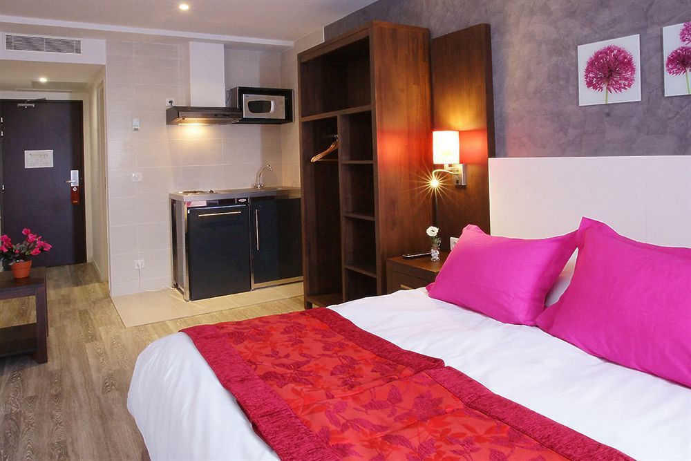 Hotel Paris Pacific Paris-Villejuif- Pres Du Metro L'Hay Les Roses Ligne 14 - Direct Paris-Aeroport Orly Et Institut Gustave Roussi Rom bilde